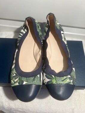 Cole Haan Palm/ Leaf Pattern Stitch Fix Flats